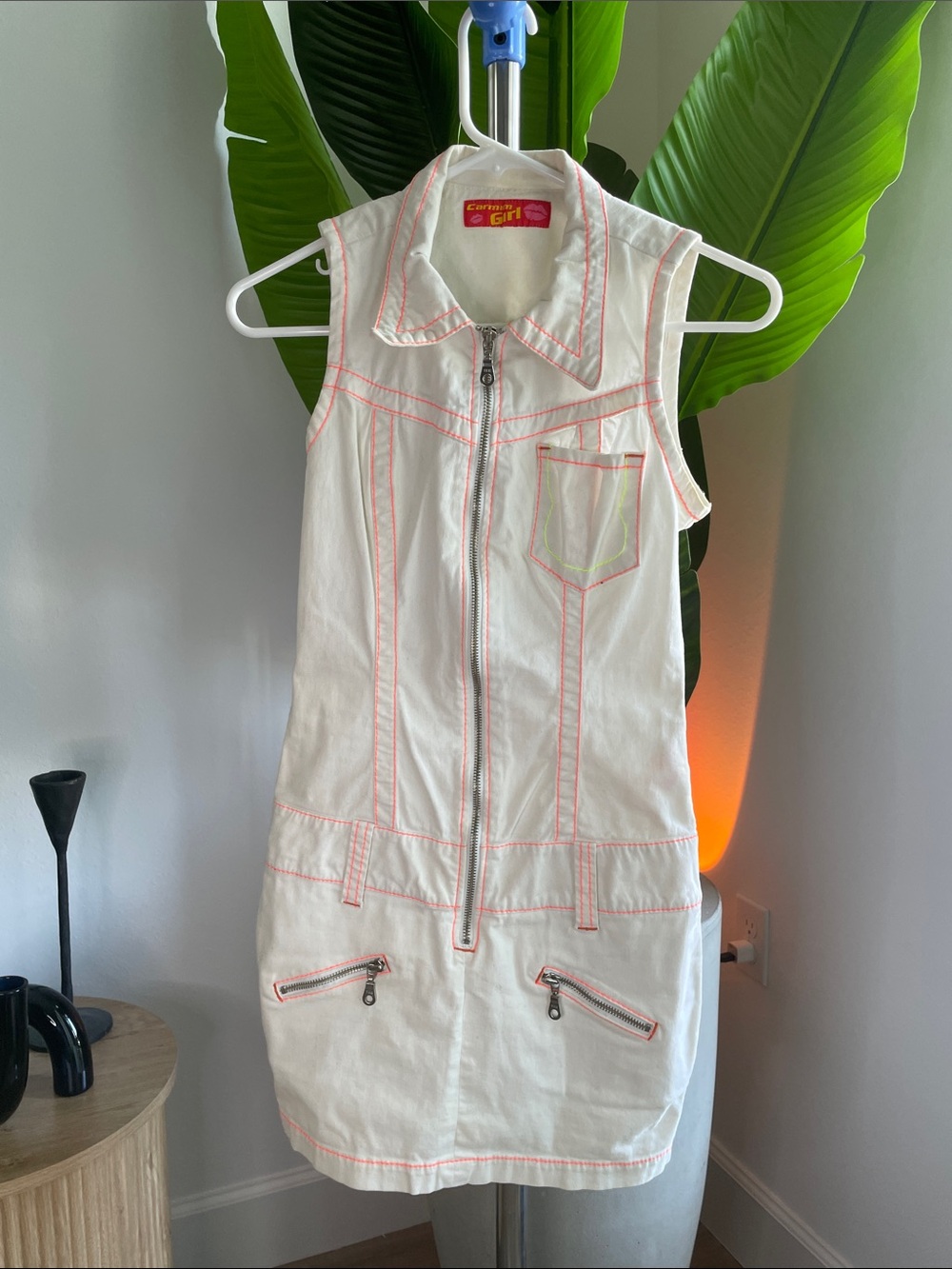 Brazilian White Sleeveless Zip-Front Mini Dress with Neon Pink Topstitching